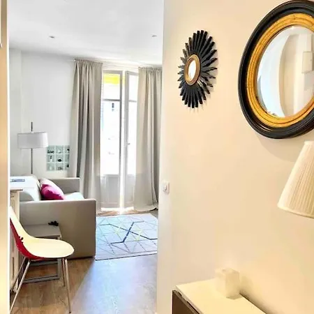 Cute Comfortable With Monaco & Sea View Apartment
